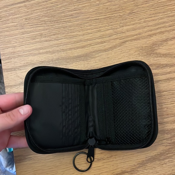 wallet - Picture 2 of 2